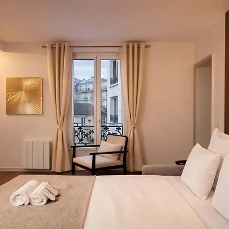 Ideally-located Family - Place D'italie Apartament